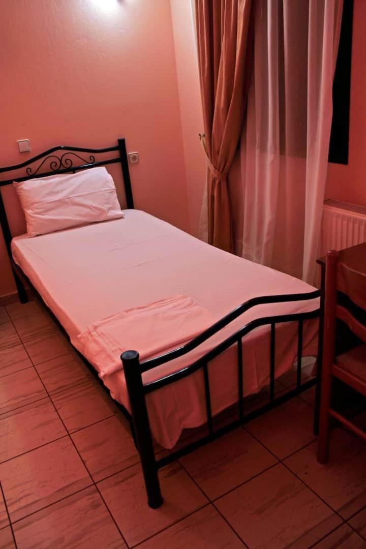 Guesthouse Bizani Neo Mpizani Cameră foto